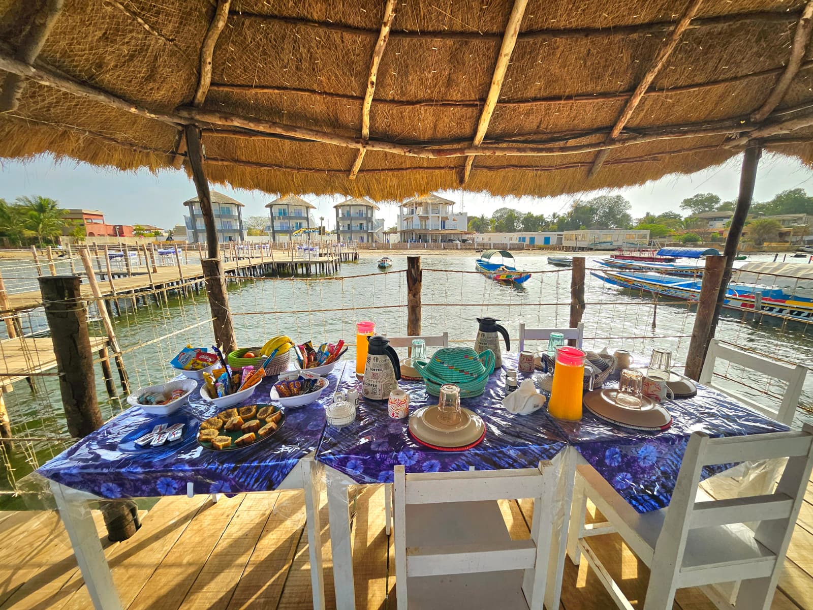 Restaurant Ndangane Sine Saloum sur ponton bois